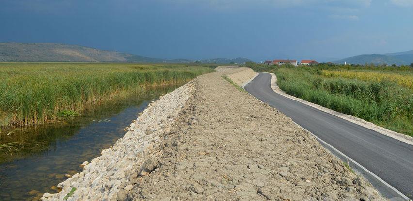 Hrvatska donira Čapljini milion maraka za izgradnju nasipa u Gabela Polju