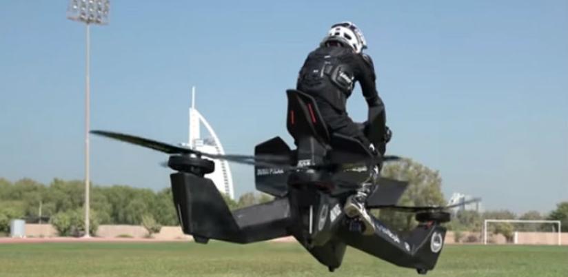 Policajci u Dubaiju krenuli na obuku za leteće motocikle