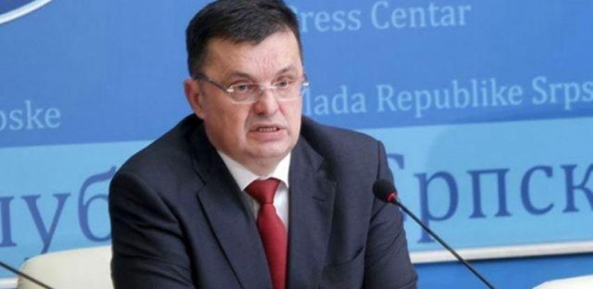 Tegeltija: Odluka o poljoprivrednicima ne odnosi se na radnike