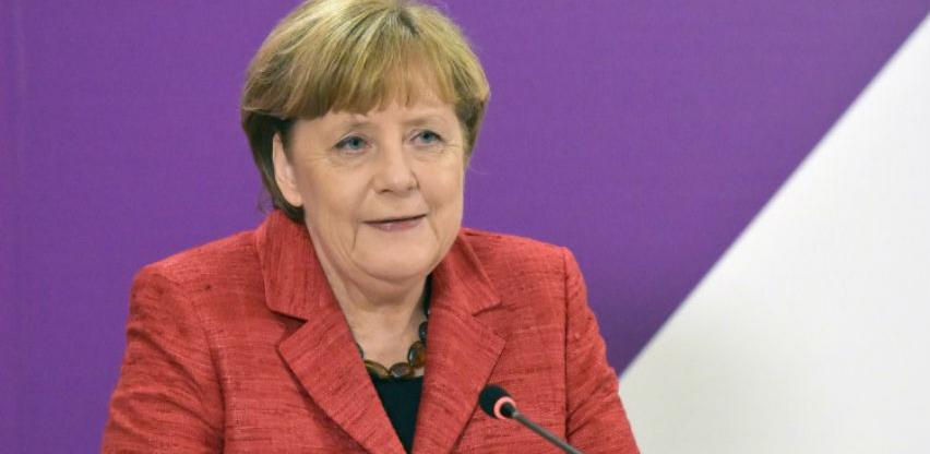 Merkel traži da EU izbjegne izbijanje trgovinskog rata sa SAD