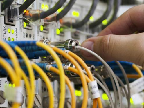 RAK: Riješiti nezakonito građenje javnih telekomunikacionih mreža