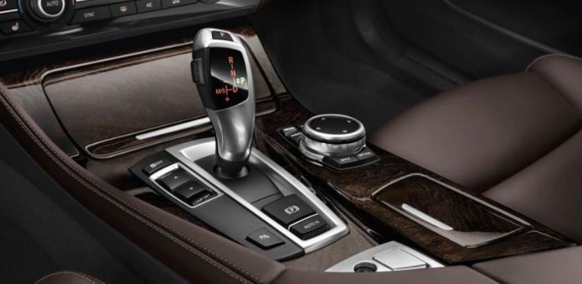 Ovo je pet najvećih grešaka koje radimo sa ručnim mjenjačem!