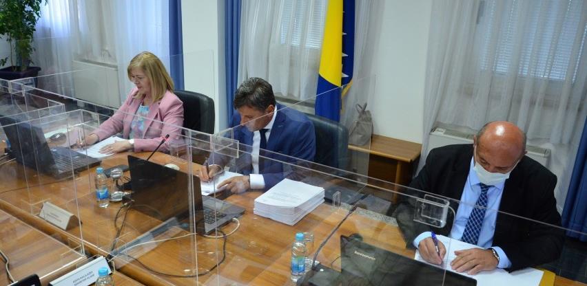 Potpisan ugovor za nabavku 500.000 doza vakcina Sinopharm