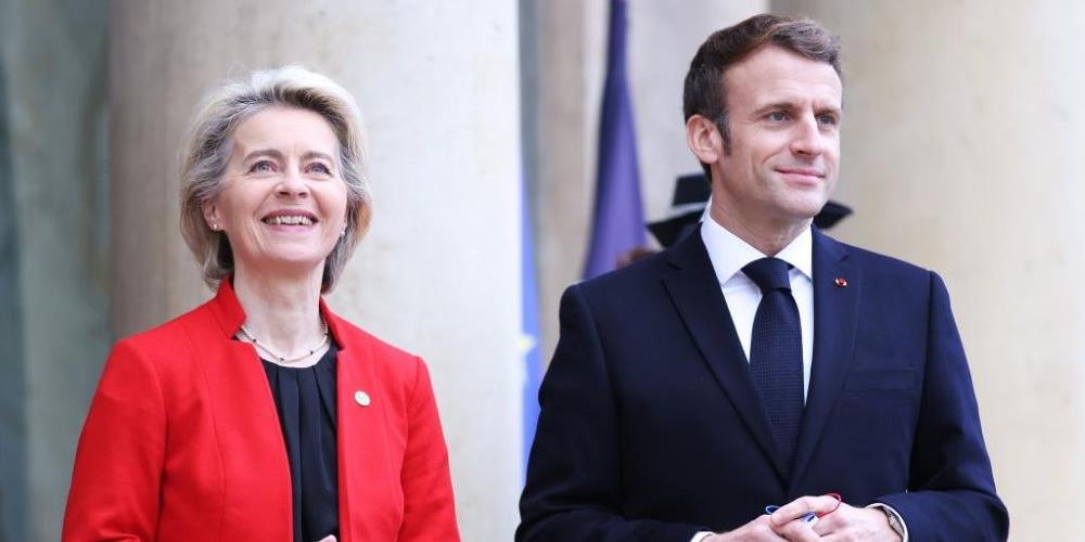 Von der Leyen i Macron