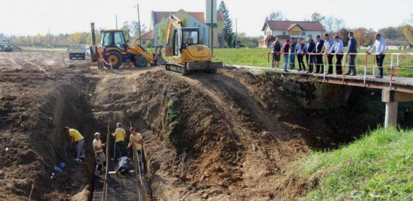 U četiri godine u rekonstrukciju riječnih nasipa u ŽP-u uloženo 16,5 milijuna KM
