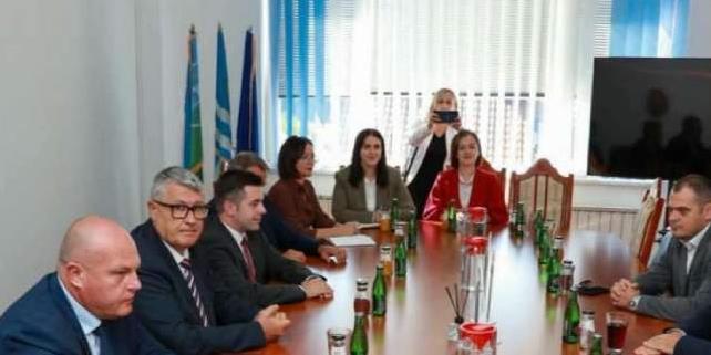 PROJEKTI