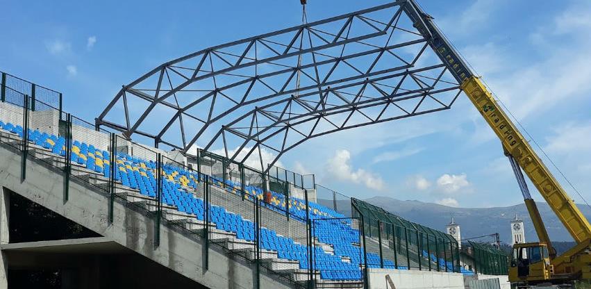 Počelo natkrivanje dijela tribina gradskog stadiona u Novom Travniku