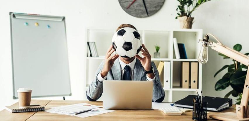 Ako se kandidat za posao bavi(o) sportom, zaokružite njegovo ime