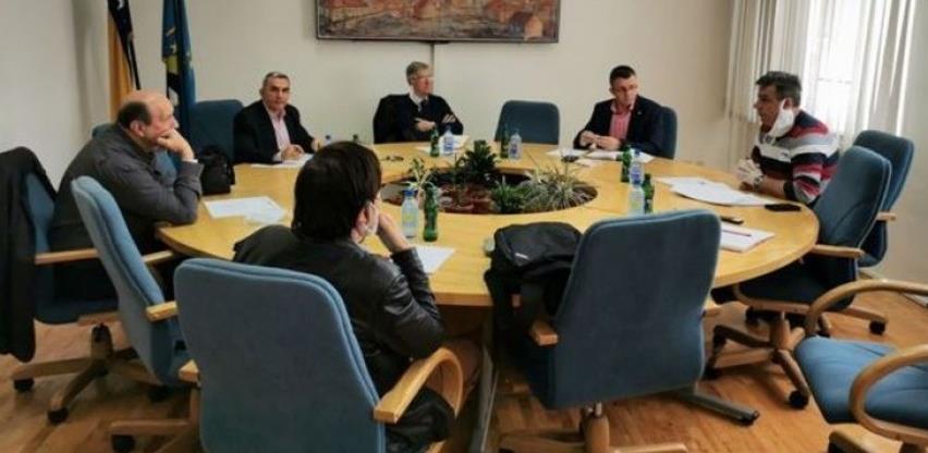 Inicirati osnivanje posebnog fonda za finansiranje privrednih društva u TK