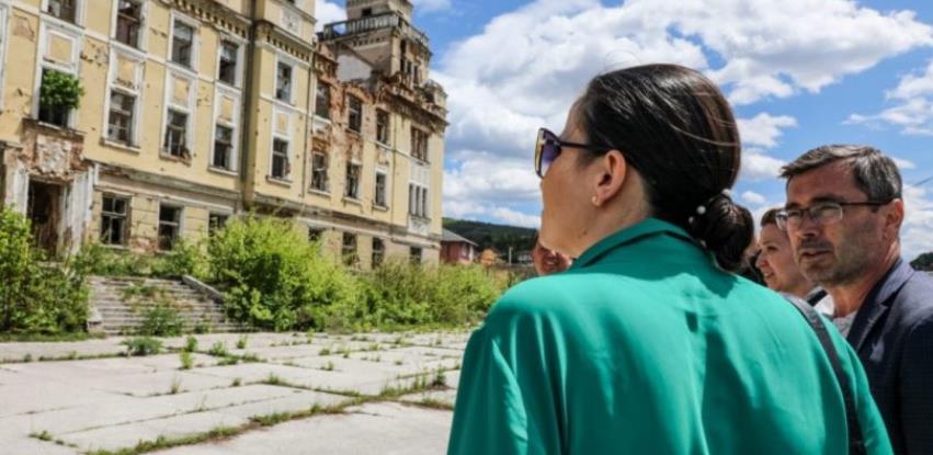 Gradonačelnica najavljuje: Pokrećemo proces obnove kasarne Jajce