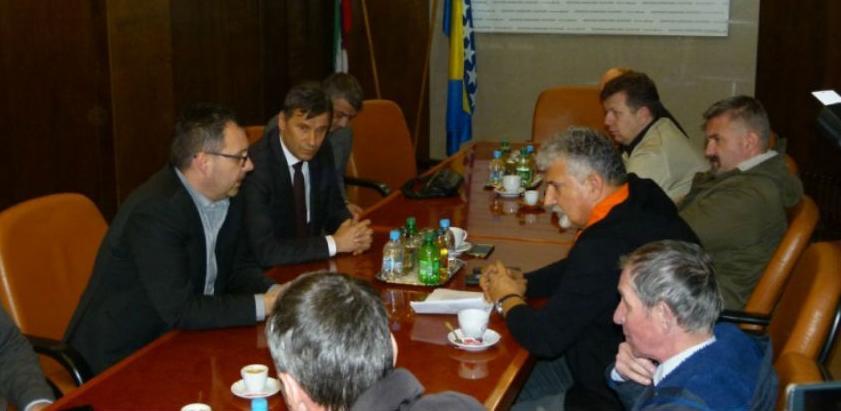 Novalić i Džindić postigli dogovor s radnicima Željezare Zenica