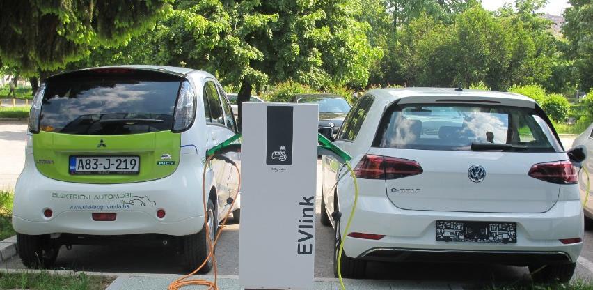 Vlasnici električnih vozila u BiH u trajno vlasništvo dobivaju RFID karticu za punjenje