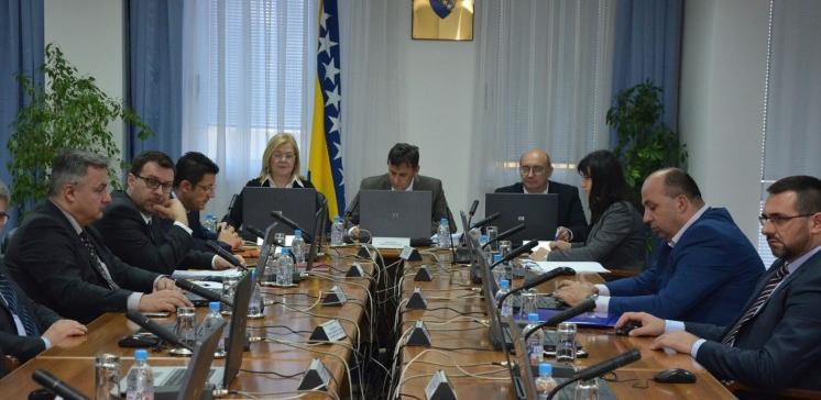 Intenzivne aktivnosti Vlade na prelasku na jednošalterski sistem poslovanja
