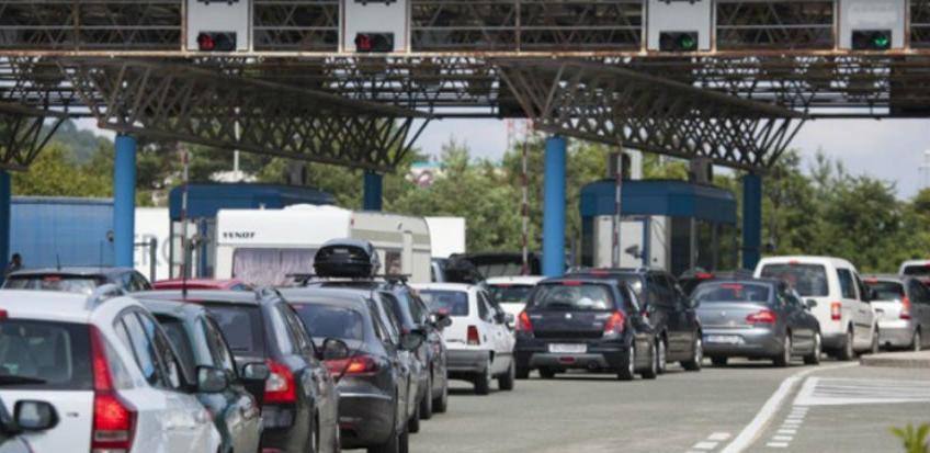 Građani BiH mogu da putuju u još jednu zemlju samo s ličnom kartom