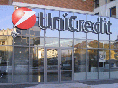 Pad profita UniCredit banke