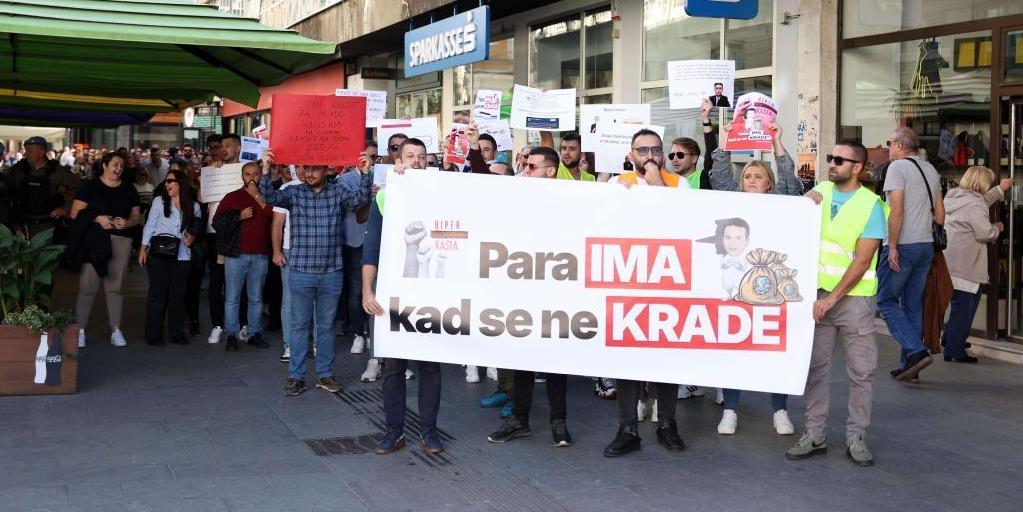 protesti