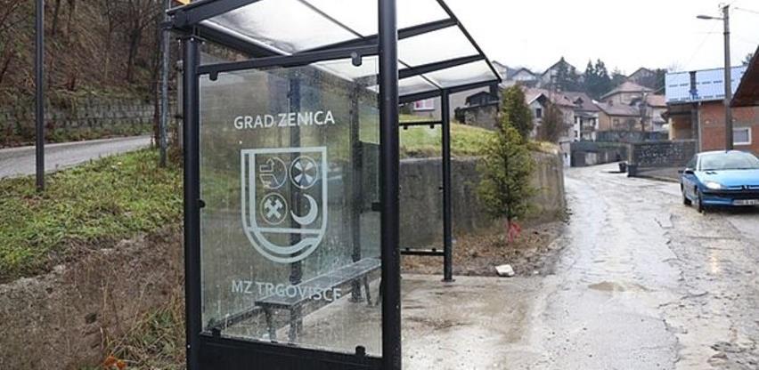 Glovis radi na postavljanju nadstrešnica na autobuskim stajalištima u Zenici