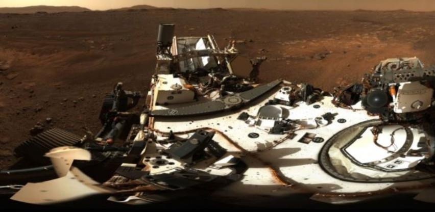 NASA objavila panoramsku fotografiju Marsa koju je snimio Perseverance