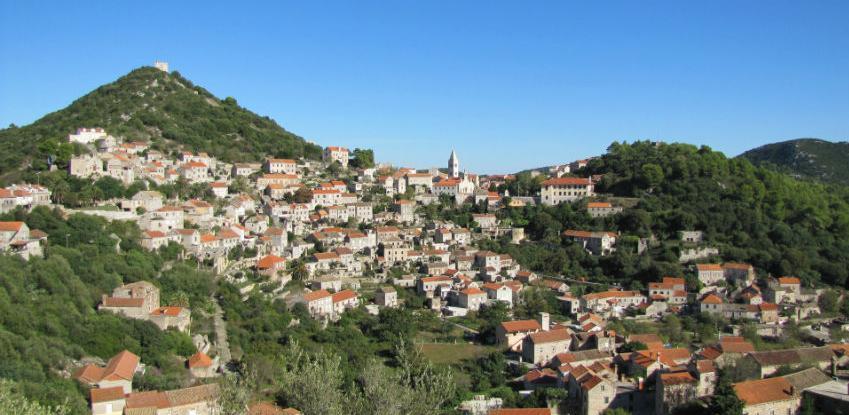 Na Lastovu će se graditi luksuzni hotel s 500 kreveta, marina s 400 vezova