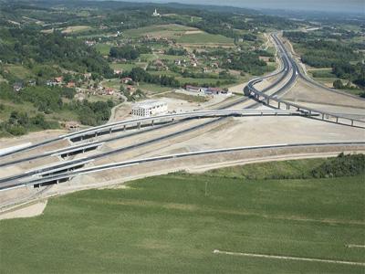 Autoputevi RS: Ugovor o zajmu u skladu s međunarodnim standardima