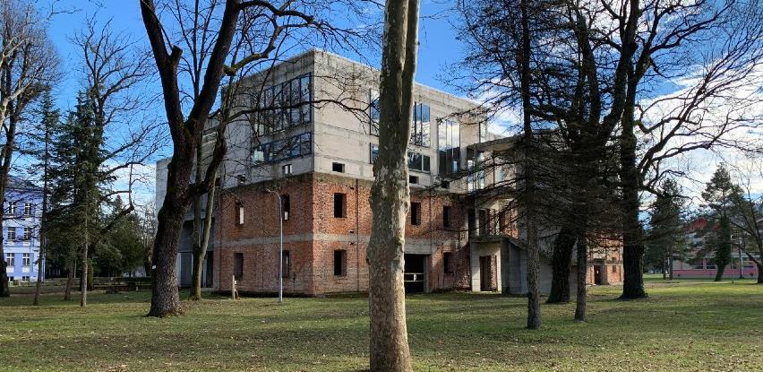 Objavljen tender za završetak radova na zgradi Arhitektonskog i Šumarskog fakulteta u Banjoj Luci