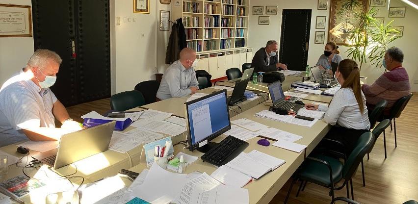 Sve COVID ambulante u KS radit će sedam dana