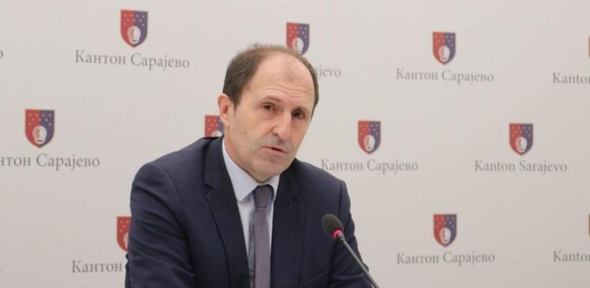 Vlada KS će firmama kojima je zabranjen rad platiti minimalac za mart