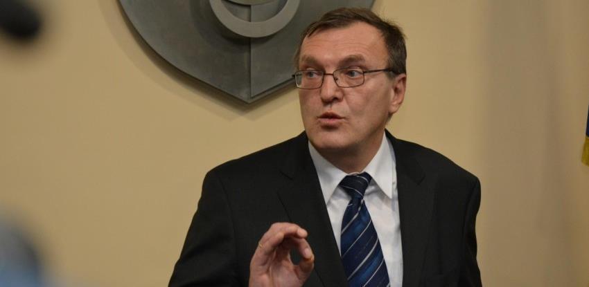 Dr. Stevanović: Nema mjesta panici, ali ima poduzimanju još rigoroznijih mjera