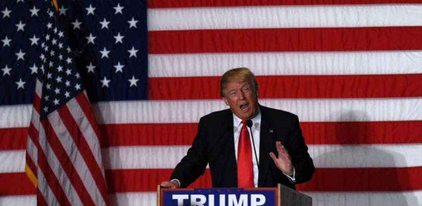 Trump oslobođen odgovornosti, najavljuje nastavak političke borbe