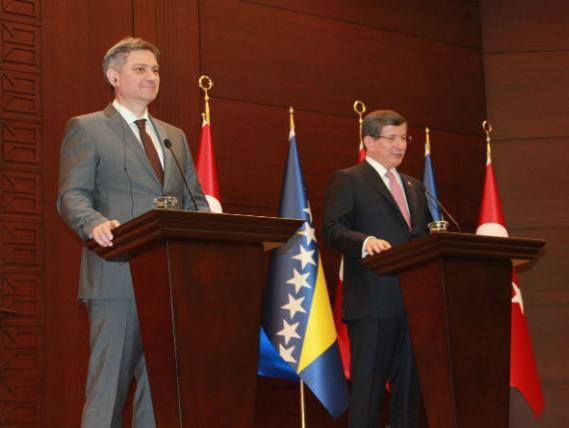 Zvizdić – Davutoglu: Uložiti dodatne napore za povećanje investicija