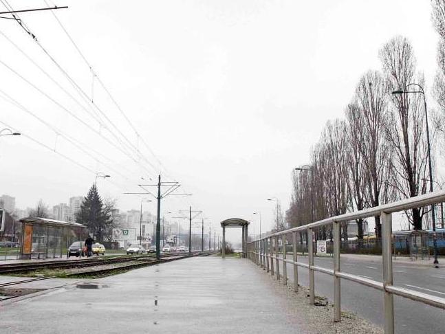 Grasu isključena struja, saobraćaj obustavljen