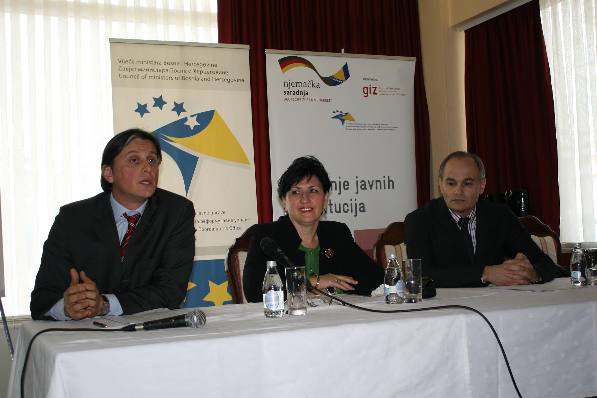 U Brčkom održana diskusija na temu reforme javne uprave