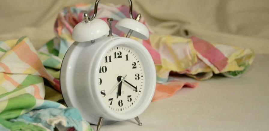 Poslanici EP traže ukidanje pomijeranja kazaljki na satu