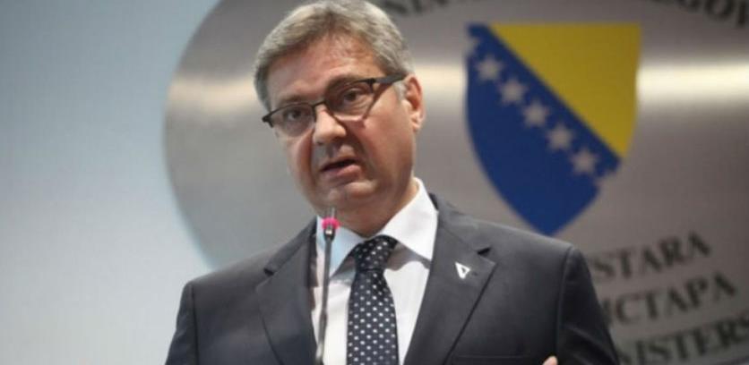 Zvizdić: Traži se novi model za akcize