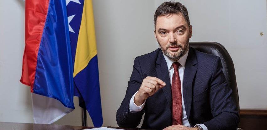 Košarac: Istrajaću na uvođenju zaštitnih mjera