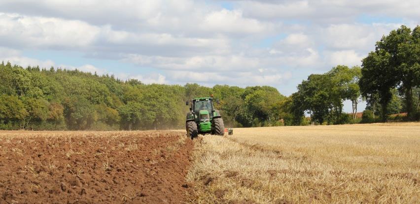 Vlada da povede računa o zaposlenima u sektoru poljoprivrede