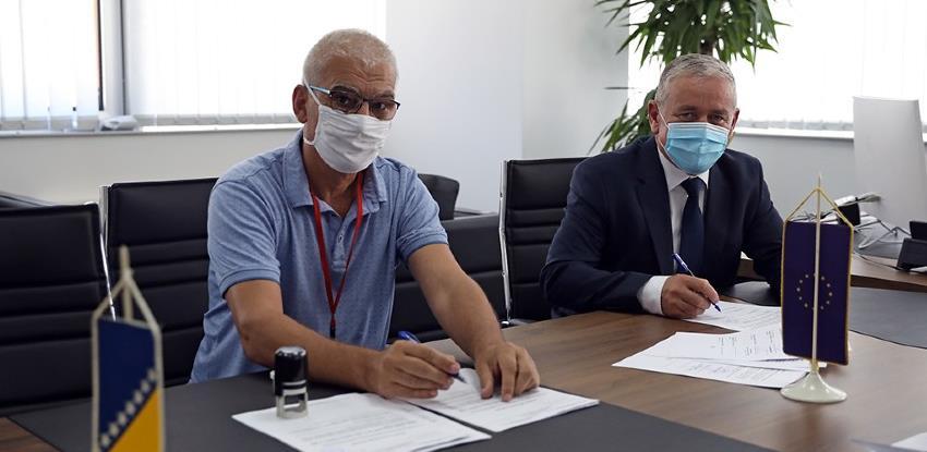 Potpisani ugovori o obnovi još tri javna objekta u HNK