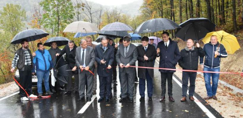 Svečano puštena u promet nova dionica regionalnog puta Tuzla - Čelić