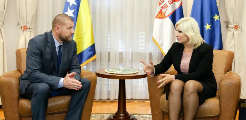 Jusko i Mihajlović razgovarali o autoputu i graničnim prelazima BiH i Srbije