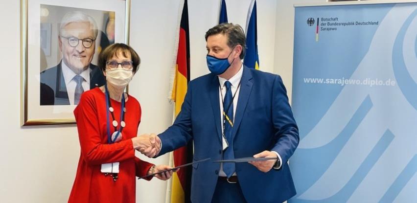 Njemačka pomože pet bolnica u BiH sa 60.000 eura u borbi protiv koronavirusa