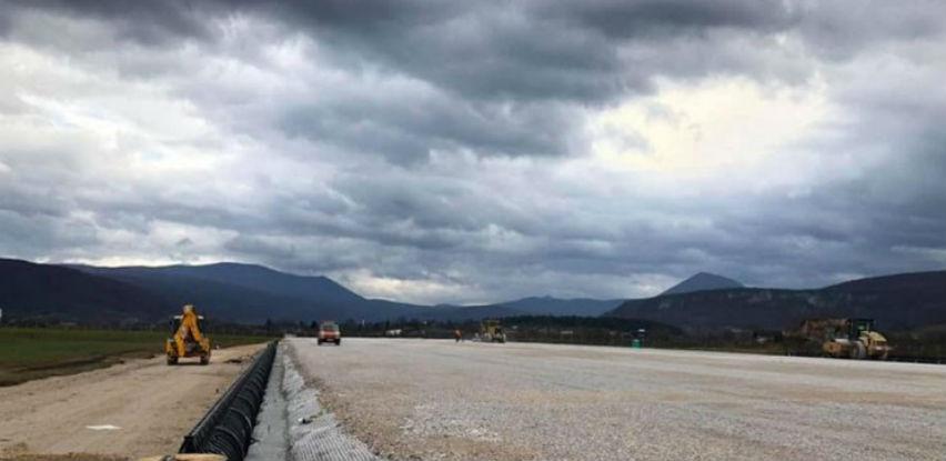 Pri kraju izgradnja testne piste na budućem aerodromu u Bihaću