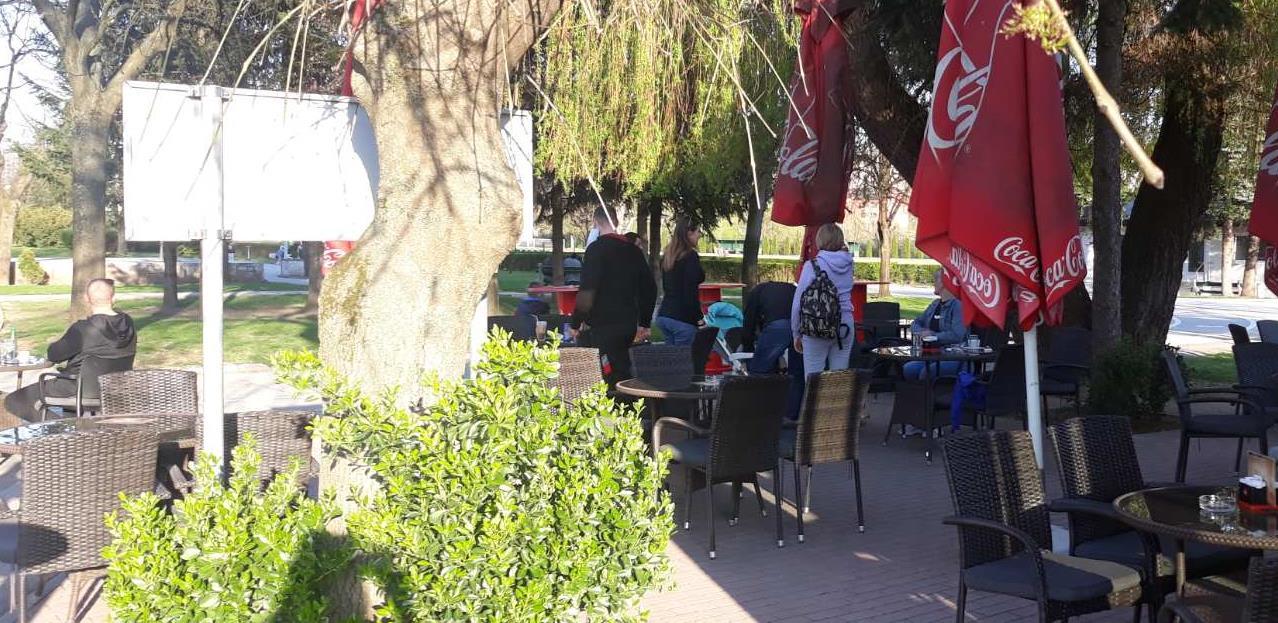 Oglasila se inspekcija: "Safet Zajko" nije zatvoren, u centru se nalazilo više od 1.000 ljudi