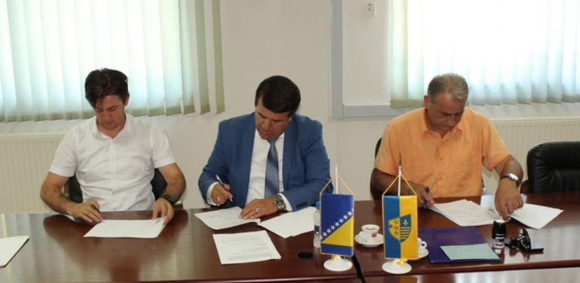 Potpisani ugovori: 110.000 KM za bolju putnu infrastrukturu u BPK