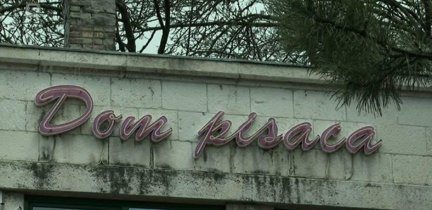 Dom pisaca