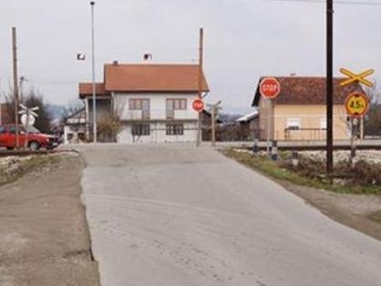 Počinje uređenje pružnog prelaza trinaestica