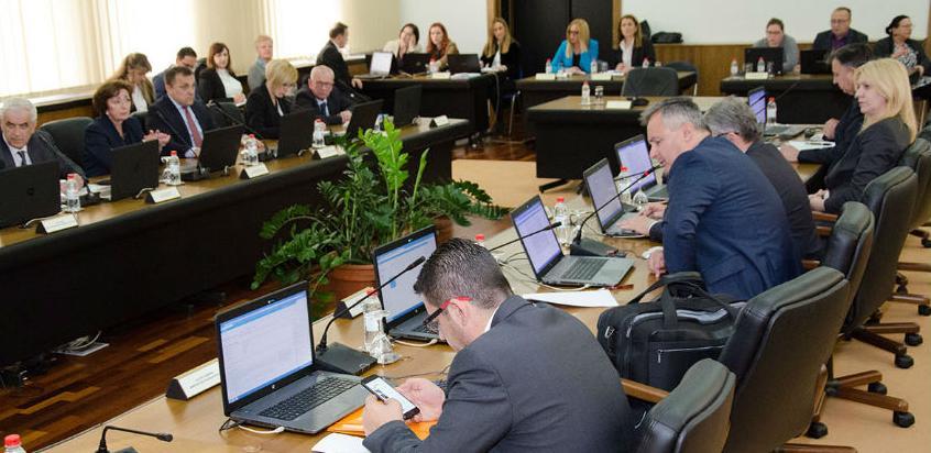 U program javnih investicija FBiH 2017.-2019. uključeno 80 projekata