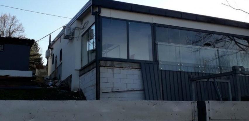 Uklanjanje bespravno dograđenih objekata u ulici Patriotske lige