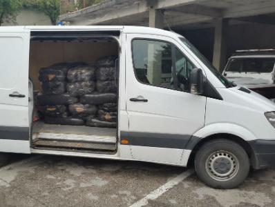 Oduzeti švercovani duhan, naočale i lijekovi