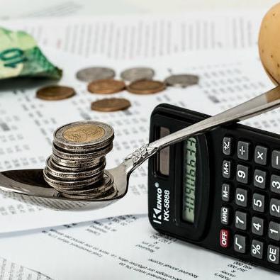 Na račun javnih prihoda u RS u prvih 11 mjeseci uplaćene dvije milijarde KM