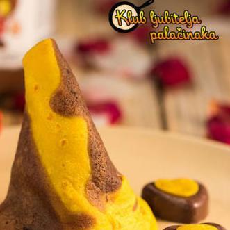 Palačinke sa laticama ruža